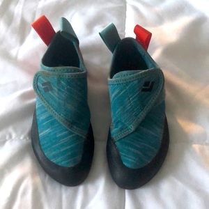 Kids rock climbing shoes